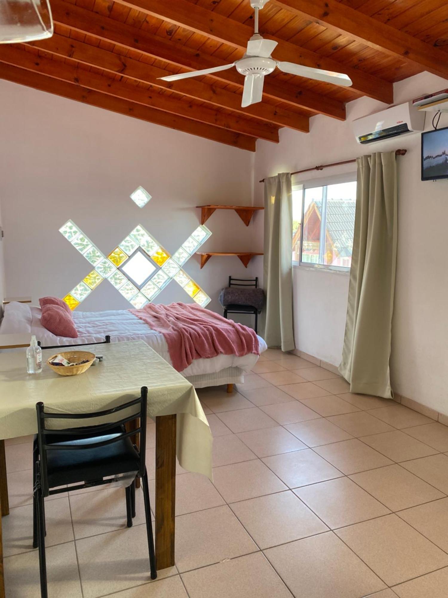 Cabanas & Apart Yki Shamuaika Capilla del Monte Habitación foto